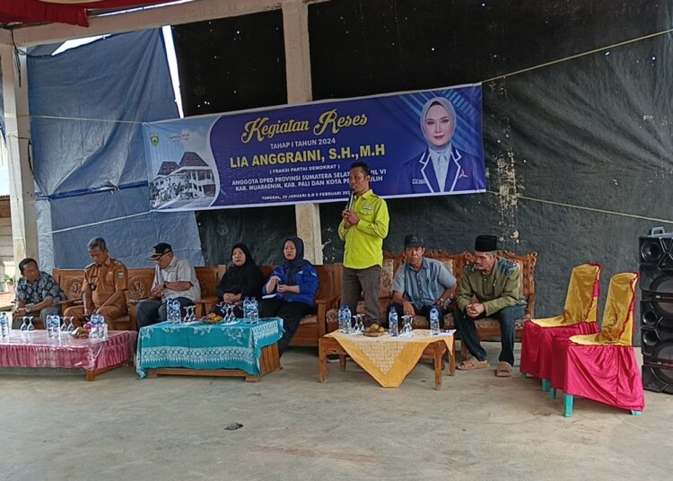 Lia Anggraini SH MH Anggota DPRD Provinsi Praksi Demokrat Gelar Reses di SDU dan SDL