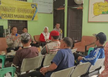 Polres Muara Enim Gelar Jumat Curhat di Kelurahan Air Lintang, Ketua RT Minta Pengawasan Rumah Kontrakan Ditingkatkan